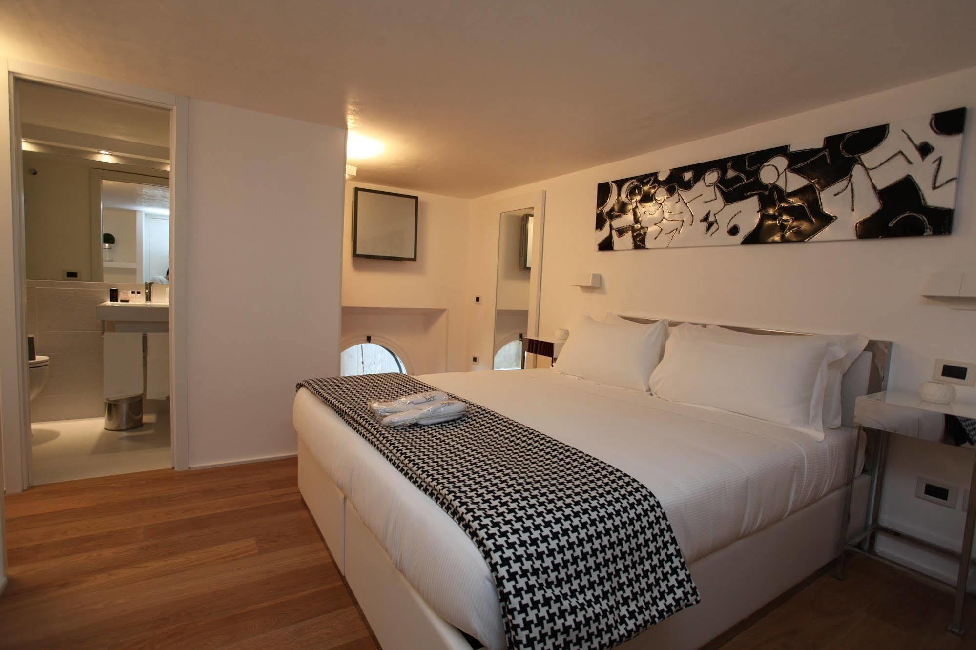 Lhp Suite Roma Piazza Del Popolo Exterior photo